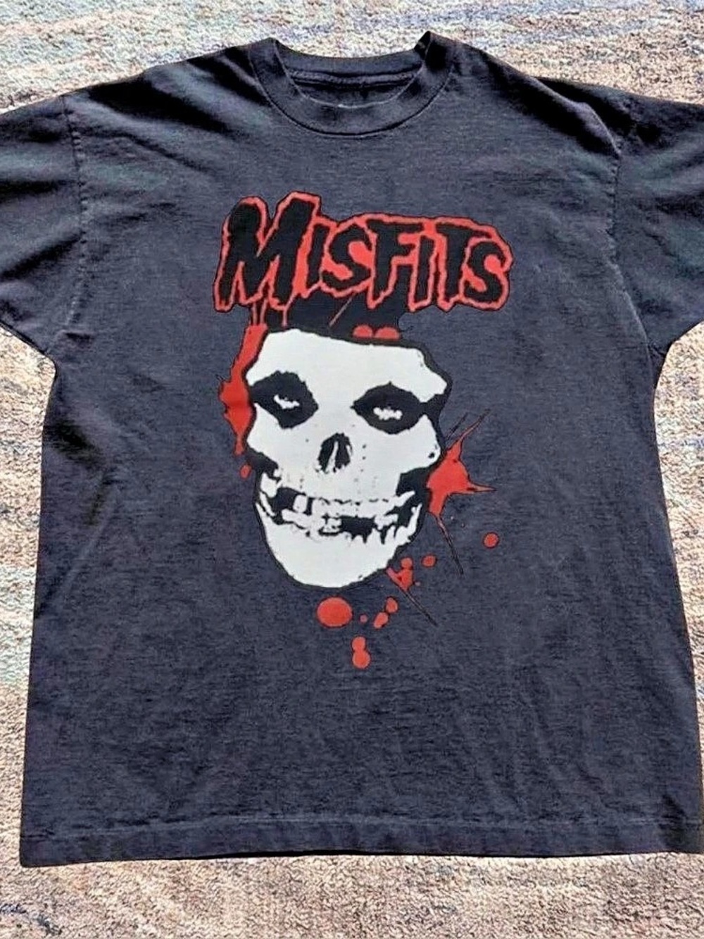 Misfits Crimson Ghost Skull Logo T-Shirt Black & Red